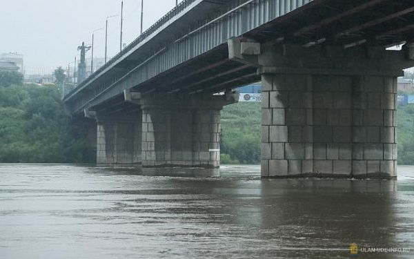 В Улан-Удэ продолжается масштабная работа по предупреждению паводка