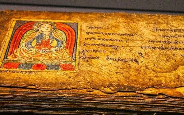 Ламы прочитают 108 томов учения Будды