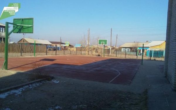 В Бурятии в селе Сужа построили спортивную площадку