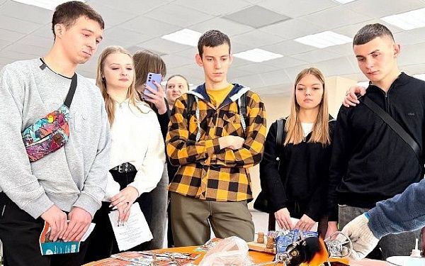 Школьники и студенты смогут узнать секреты профессий во ВСГУТУ