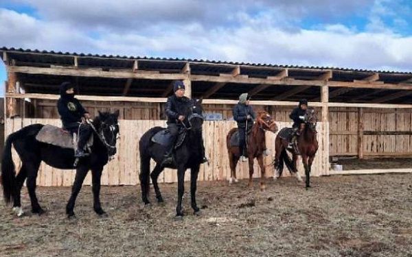 В Иволгинском районе Бурятии открылся конный клуб для детей