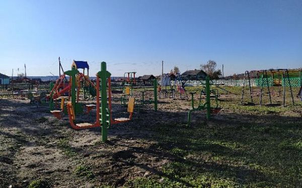 В Кяхтинском районе построили новую детскую площадку в рамках программы «Комплексное развитие сельских территорий»