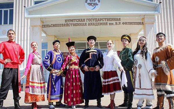 Студенты из Бурятии привезли россыпь наград из Москвы