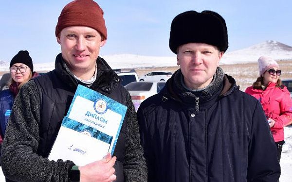 Сотрудники уголовно-исполнительной системы Бурятии состязались в зимней рыбалке