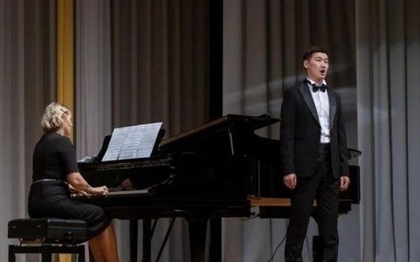 Выпускник колледжа искусств Улан-Удэ стал лауреатом Всероссийского конкурса исполнителей
