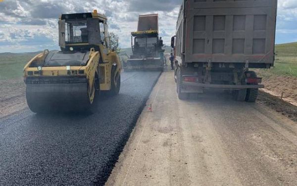 В Бурятии ремонтируют дорогу, ведущую к границе с Монголией