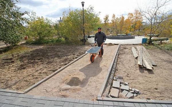 До конца октября в Улан-Удэ благоустроят скверы «Заречный» и «Семейного отдыха»