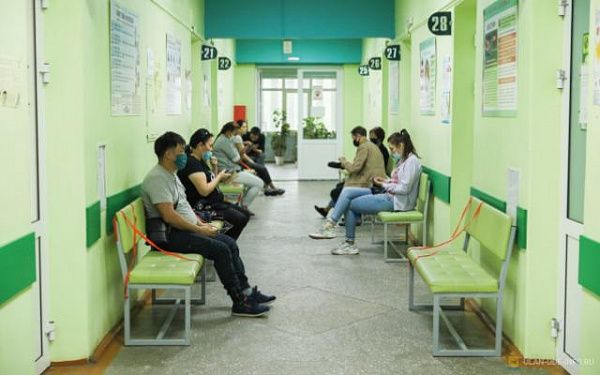 В Улан-Удэ развернуты 13 пунктов вакцинации от коронавируса