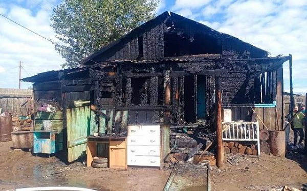В Бурятии добровольный пожарный помог спасти жилой дом 