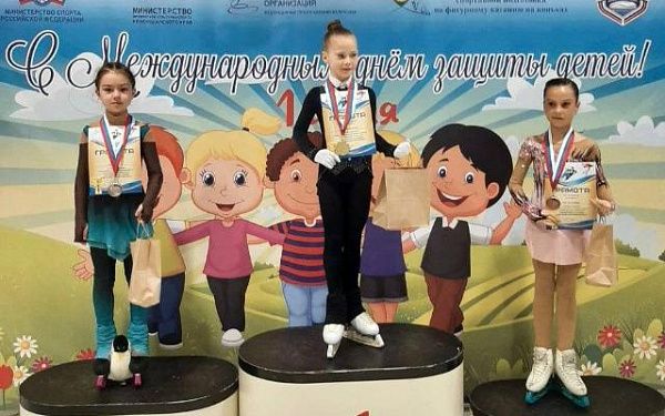 Юная фигуристка из Бурятии стала призером межрегиональных соревнований
