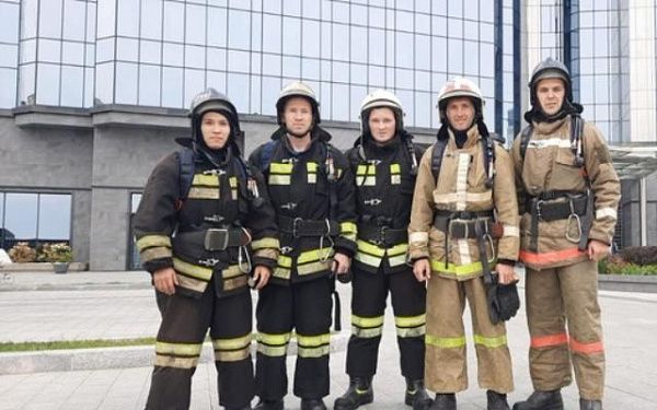Бурятские спасатели соревнуются в "Дальневосточной вертикали" 