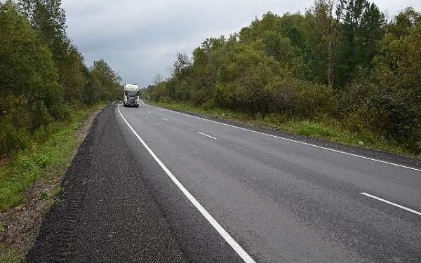 В Бурятии защитили слоями износа 14 км трассы Р-258 «Байкал»