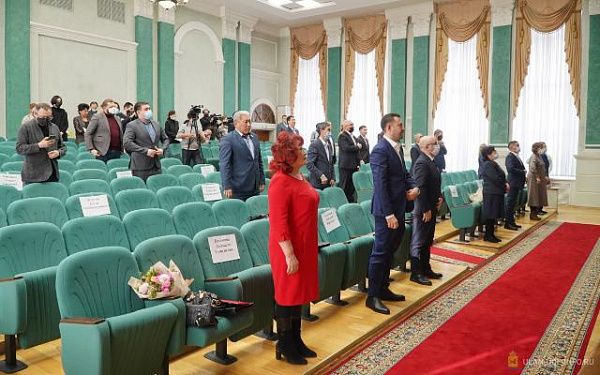 Депутаты горсовета Улан-Удэ провели первую в 2022 году сессию