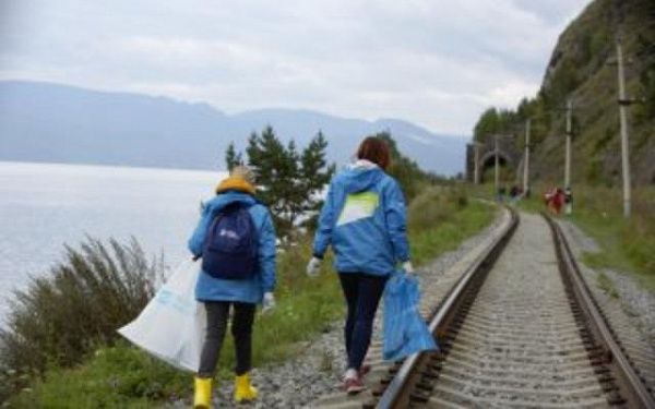 Волонтёры очистят 10 км берега Байкала