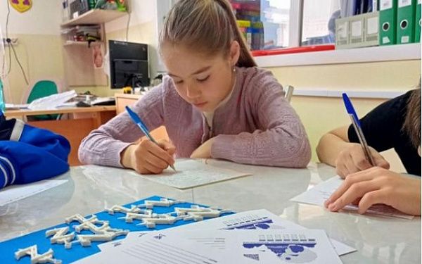 Дети из Бурятии написали участникам спецоперации на Украине