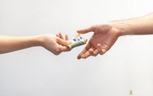 Выплата заработной платы иностранным работникам является валютной операцией
