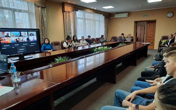 В Улан-Удэ состоялась встреча с выпускниками центров помощи детям