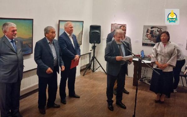 В Москве открылась выставка работ художников Бурятии 
