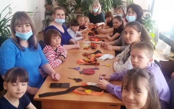 Клюевский центр поддержал акцию «Георгиевская ленточка»
