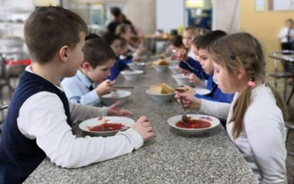 Закон о горячем питании школьников вступил в силу