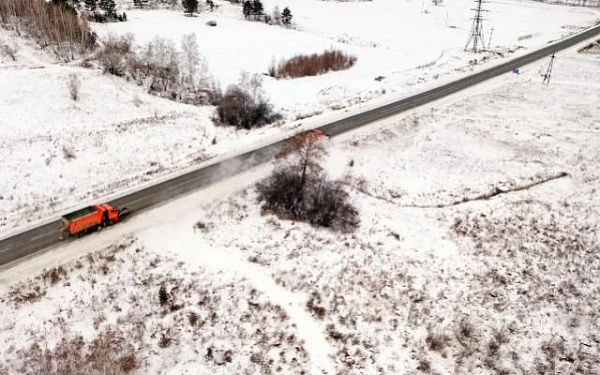 Для снегоочистки и противогололедной обработки федеральных дорог Бурятии привлечена 81 единица техники