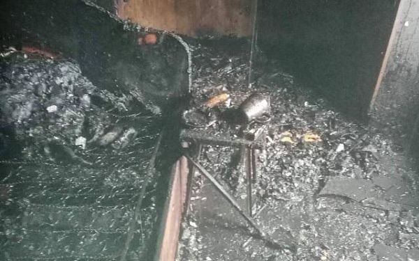 На севере Бурятии на пожаре пострадал 57-летний хозяин дома