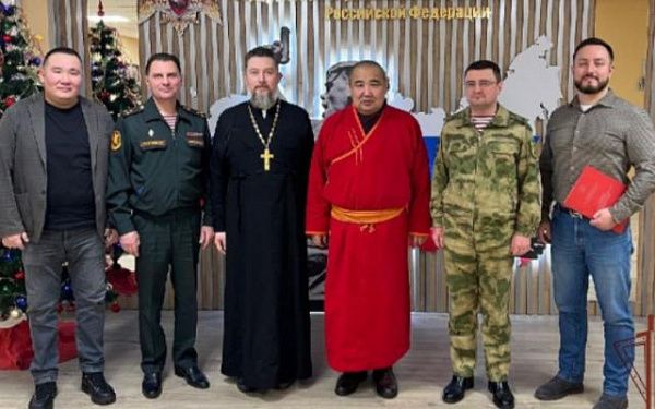 В Москве состоялась встреча росгвардейцев с представителем буддистского духовенства