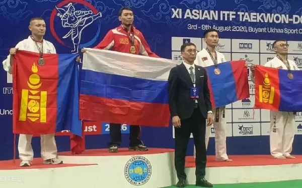 Бурятские тхэквондисты завоевали пять медалей на чемпионате Азии