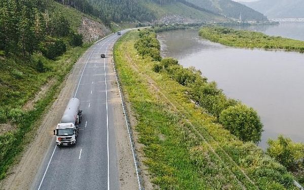 В Бурятии, Иркутской области и Забайкалье обновили более 140 км трассы «Байкал»