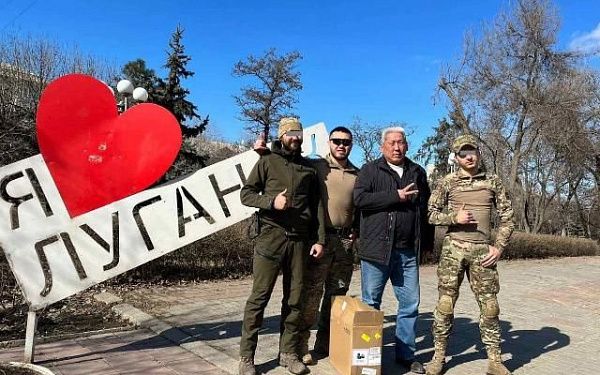 Депутат горсовета Улан-Удэ удивился, увидев, что Луганск живет мирной жизнью 