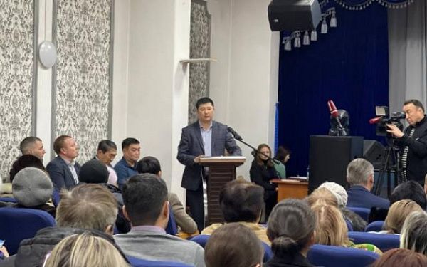 Администрация района Улан-Удэ отчиталась перед населением о проделанной за год работе