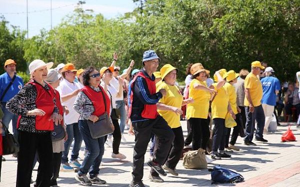 Более 500 улан-удэнцев приняли участие в фестивале активного долголетия   