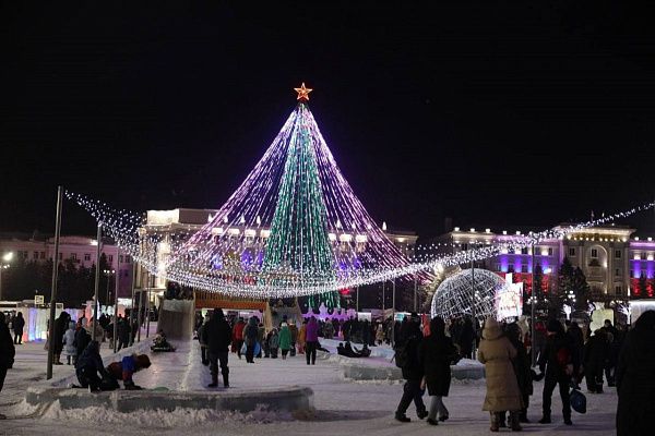 Ледовый городок «Путешествие на Байкал» установят на площади Советов