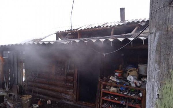 В селе Бурятии на пожаре погибли два телёнка