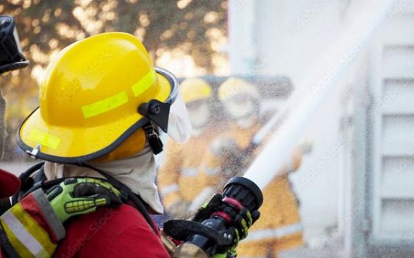 Пожарные поезда ВСЖД оказывают помощь в тушении пожаров