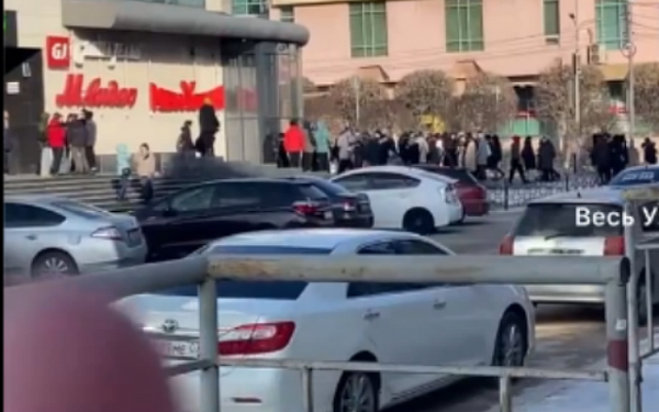 В центре Улан-Удэ разогнали толпу подростков