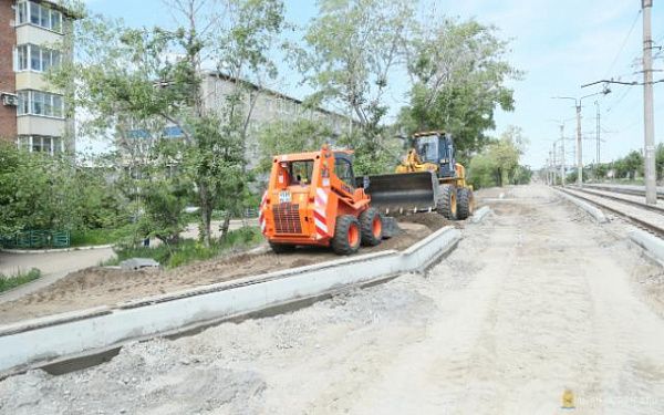 В Улан-Удэ ремонтируют старую двухкилометровую дорогу по улице Чертенкова