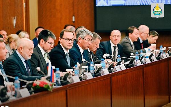 Глава Бурятии выступил на заседании Межправительственной Российско-Монгольской комиссии