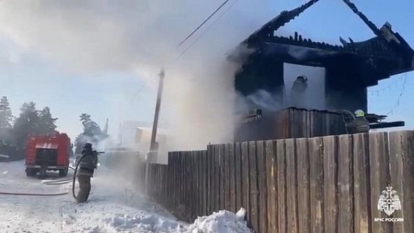 В Бурятии за сутки пожарно-спасательные подразделения реагировали на 12 возгораний