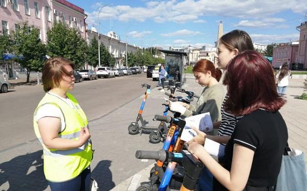 В Улан-Удэ прошёл рейд по электросамокатам