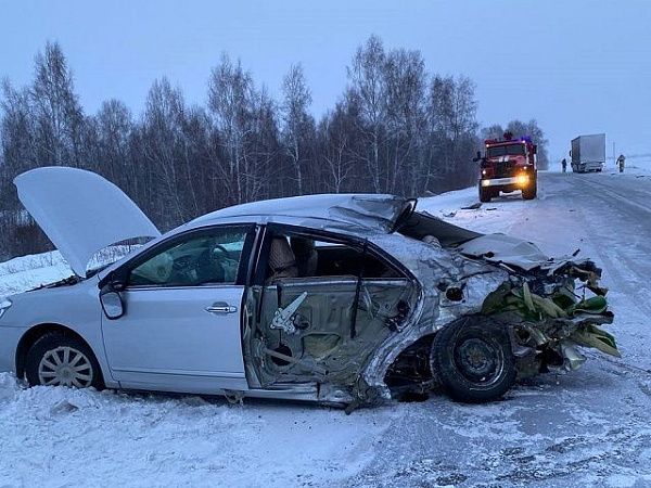 В Прибайкальском районе устанавливают обстоятельства ДТП с участием большегруза