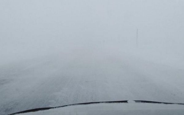 Из-за сильного снегопада на дорогах Бурятии наблюдается плохая видимость