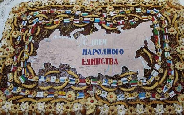 В Бурятии испекли большой пирог с картой России