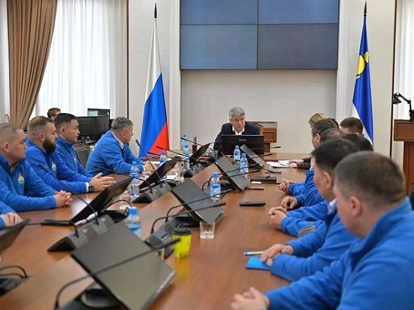 Глава Бурятии провёл встречу с курсантами программы «Патриоты Бурятии»