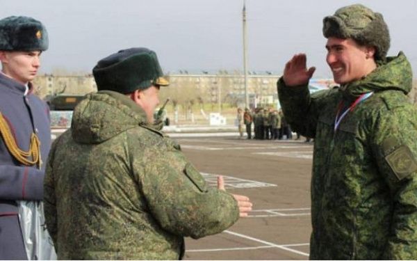 Награждён медалью Жукова лучший пулемётчик Восточного военного округа