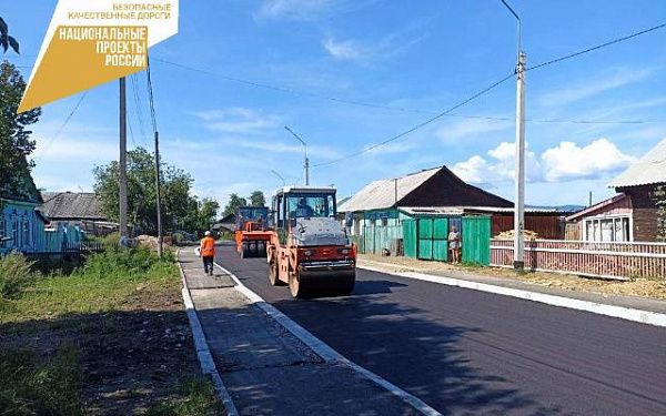 В Прибайкальском районе Бурятии продолжается ремонт муниципальных дорог