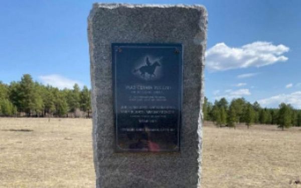 В Бурятии ветераны боевых действий восстановили памятный знак казакам