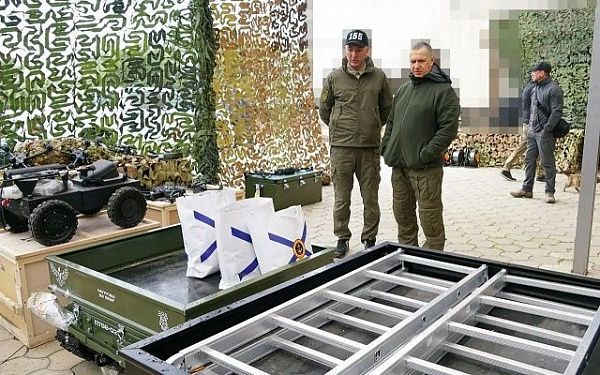 Бойцам в зоне СВО передали технику, произведённую на Дальнем Востоке