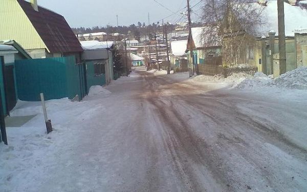 В Улан-Удэ обратили внимание на уборку «теневых» улиц и подъездов к соцобъектам