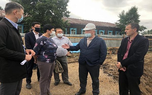 В Тарбагатайском районе началось строительство поликлиники, которую жители ждали 35 лет